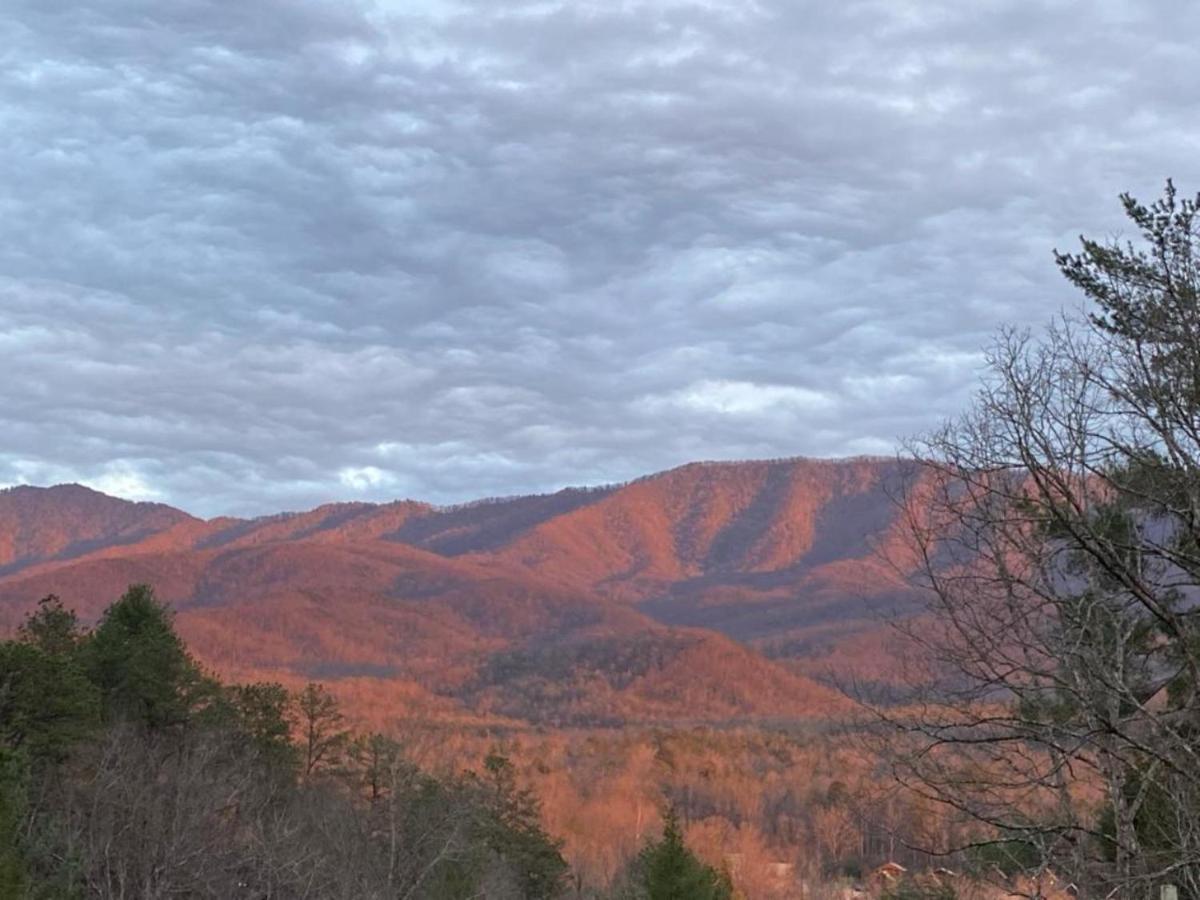 Hawks View Gatlinburg Mountain Cabin エクステリア 写真