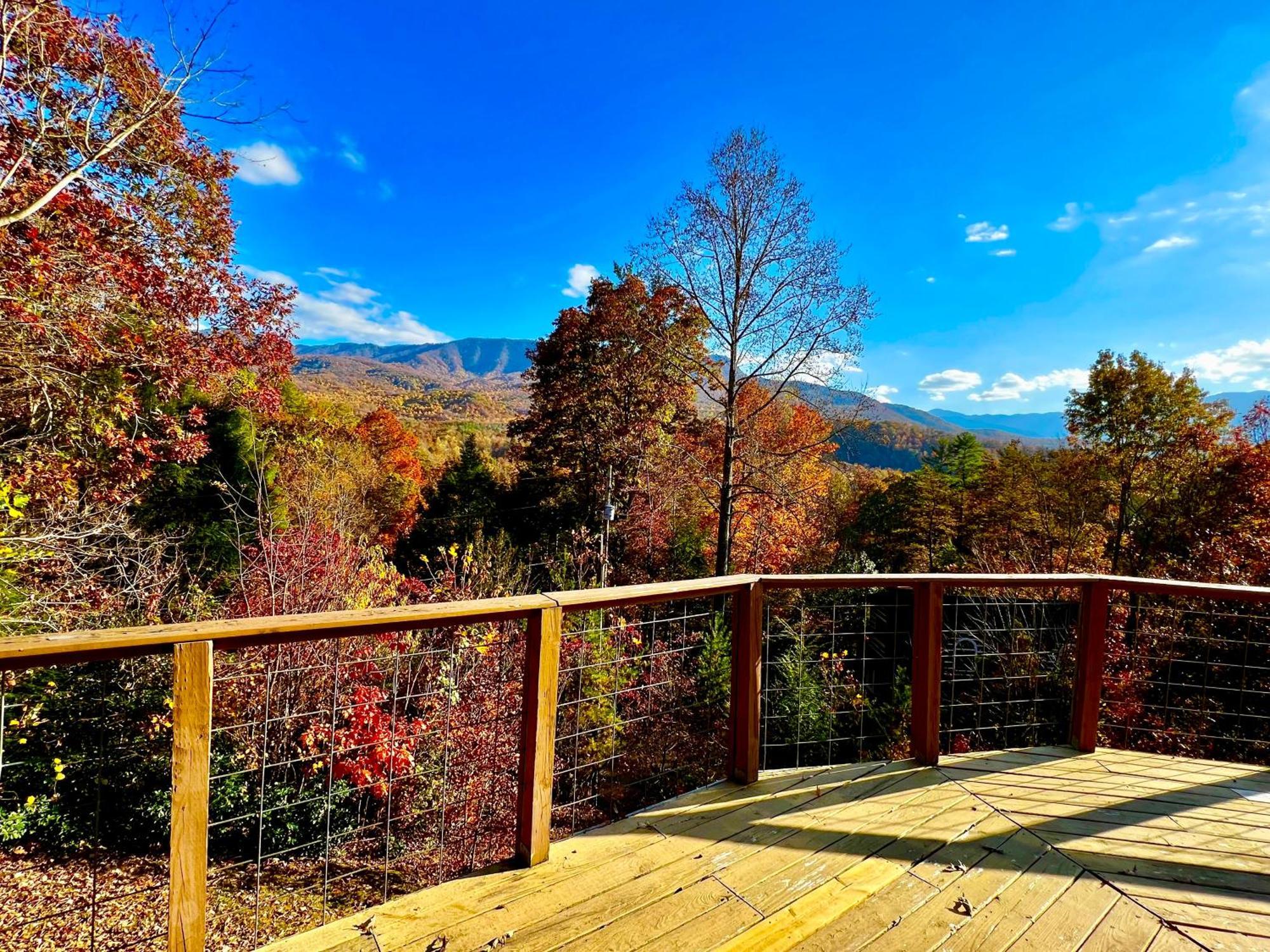 Hawks View Gatlinburg Mountain Cabin エクステリア 写真