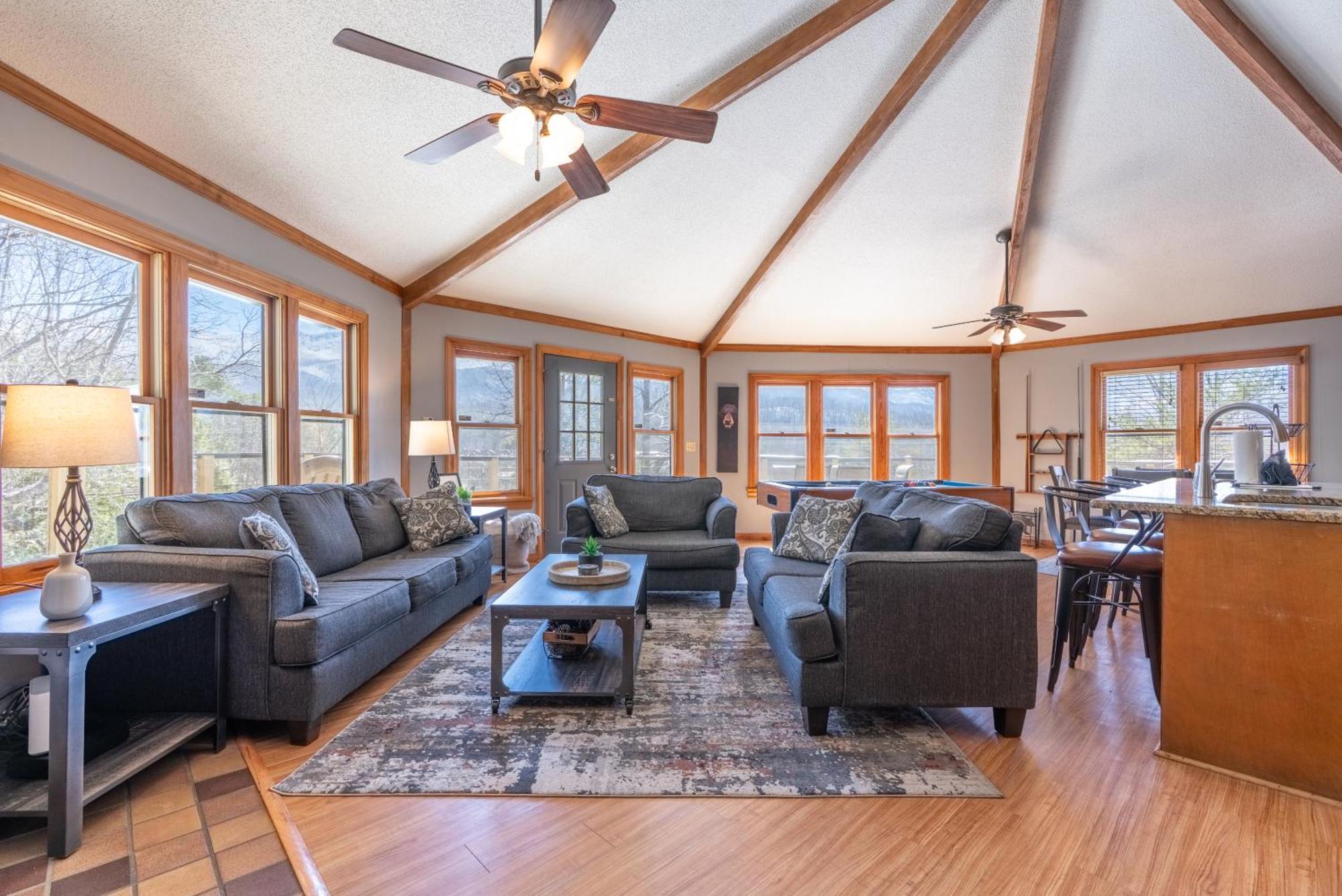Hawks View Gatlinburg Mountain Cabin エクステリア 写真